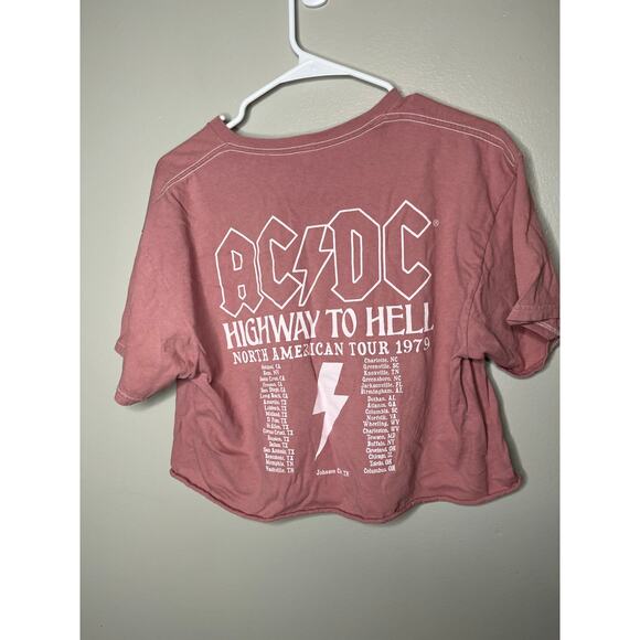 ACDC Light Pink and White Cropped V Neck Graphic Tee Shirt Size Large - Picture 3 of 4